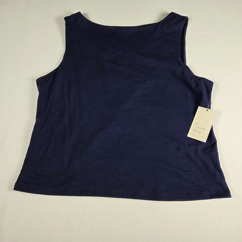 A New Day Navy Blue Minimalist Scoop Neck Tank Top Large NWT